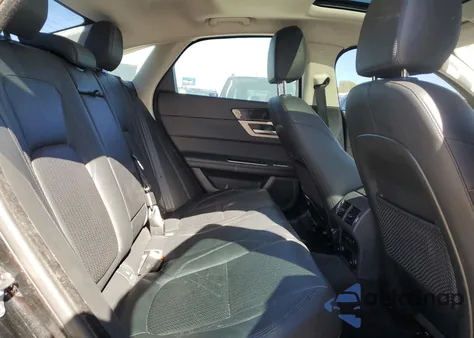 2017 Jaguar Xf Prestige z USA, uszkodzony, nr VIN SAJBK4BN0HCY42920